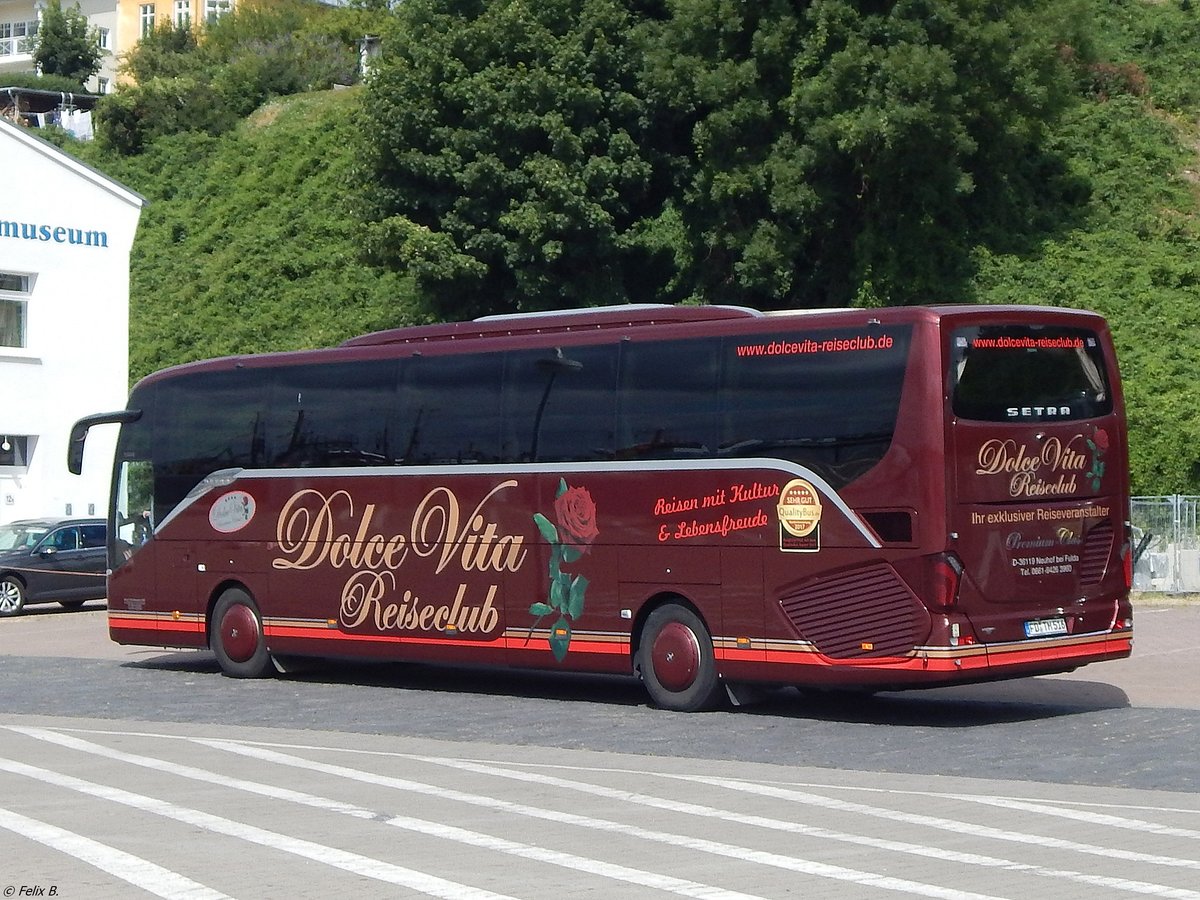 Setra 516 HD von Dolce Vita Reiseclub aus Deutschland im Stadthafen Sassnitz am 15.07.2018