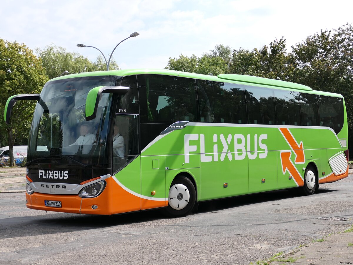 Setra 516 HD von Flixbus/Wricke Touristik aus Deutschland in Stralsund am 05.09.2021
