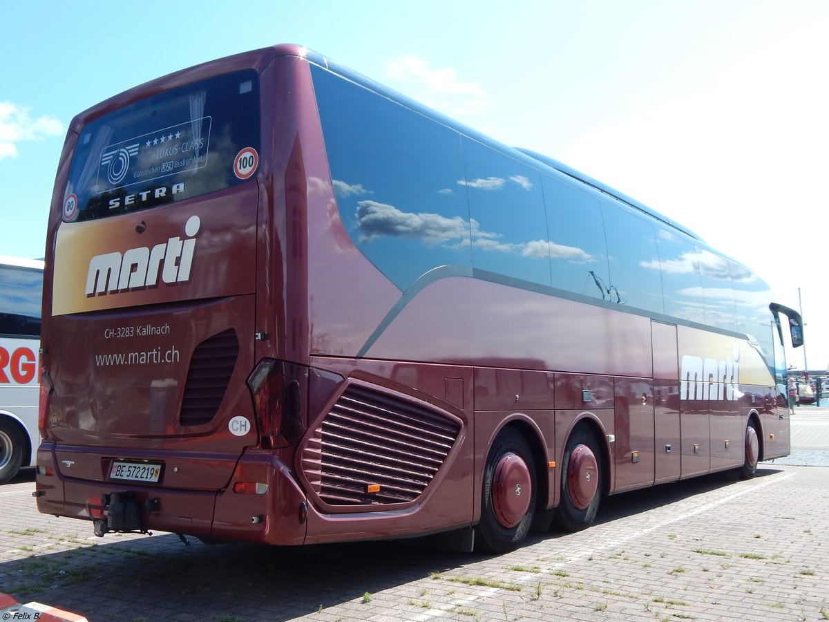 Setra 516 HD von Marti aus der Schweiz im Stadthafen Sassnitz am 15.08.2018