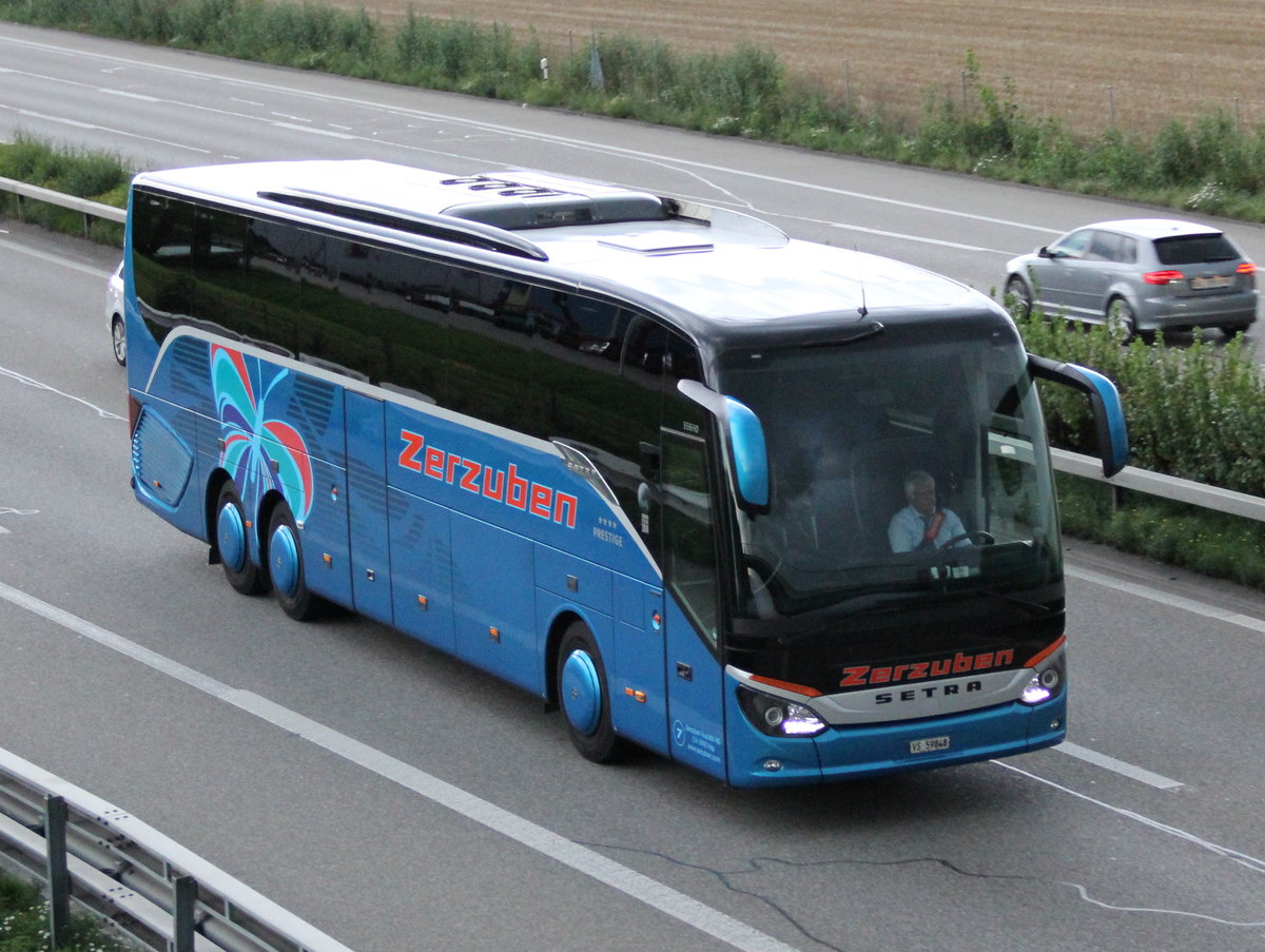 Setra 516 HD n° 9 Zerzuben, près de Berne  août 2014

Plus de photos sur : https://www.facebook.com/AutocarsenSuisse/