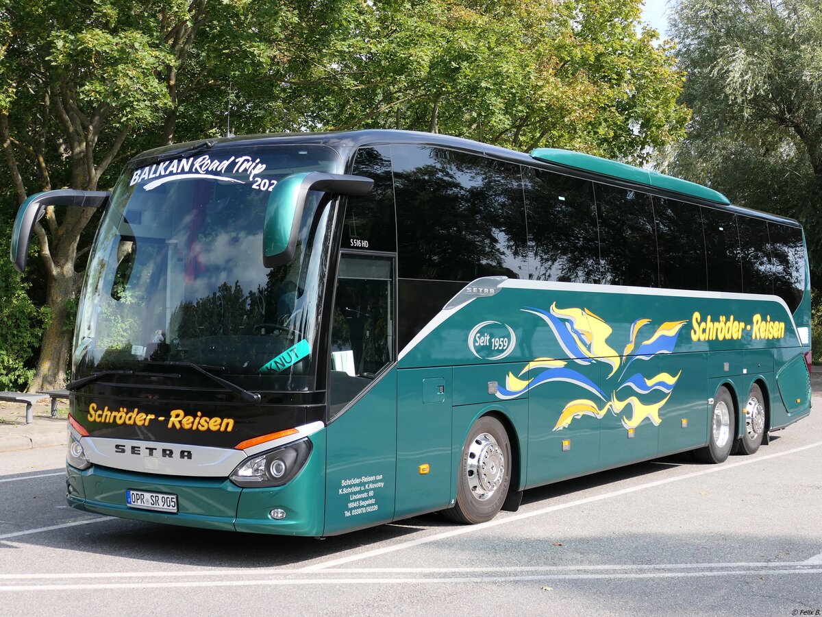 Setra 516 HD von Schröder-Reisen aus Deutschland in Stralsund am 05.09.2021