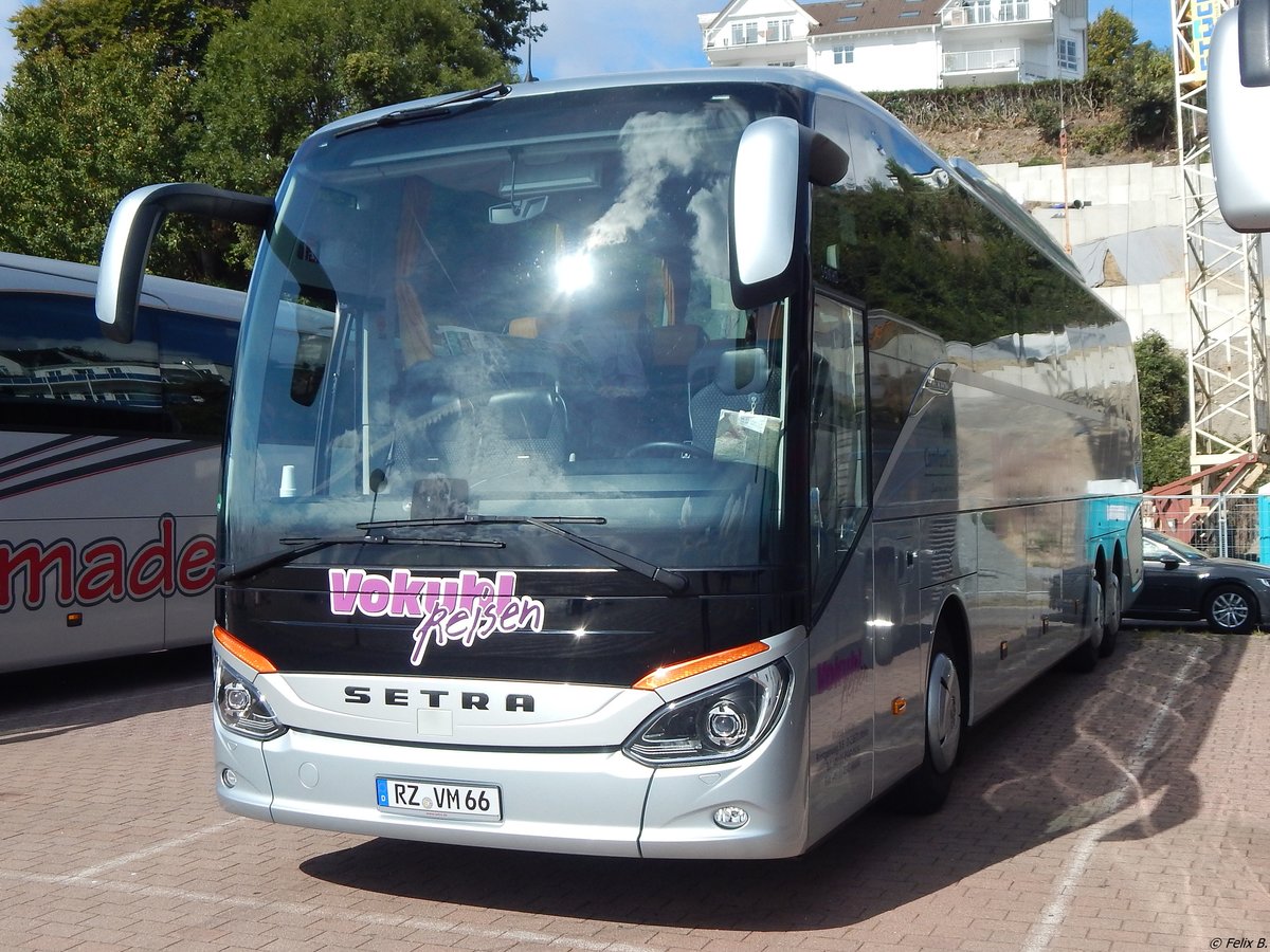 Setra 516 HD von Vokuhl Reisen aus Deutschland im Stadthafen Sassnitz am 15.09.2018