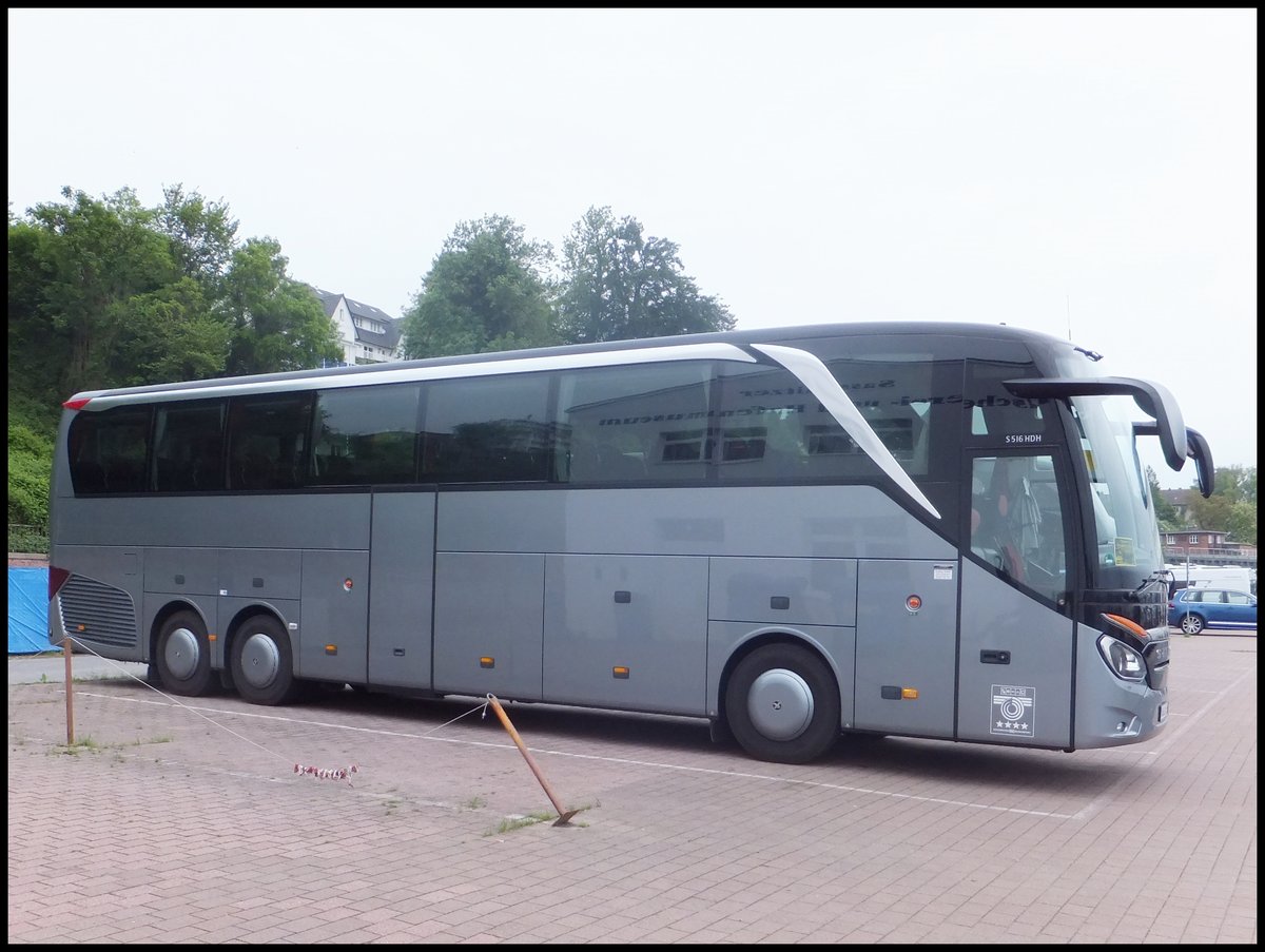 Setra 516 HDH als Vorführwagen im Stadthafen Sassnitz am 24.05.2014