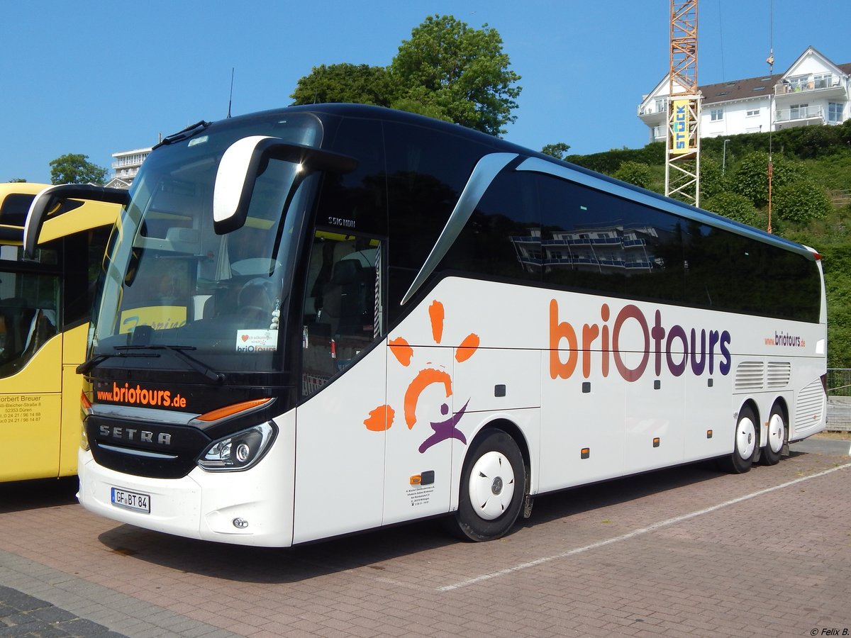 Setra 516 HDH von briOtours aus Deutschland im Stadthafen Sassnitz am 02.06.2018