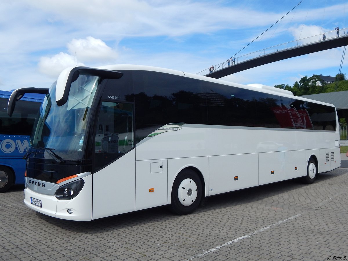 Setra 516 MD von SH Bus & Reisen Schwerin aus Deutschland im Stadthafen Sassnitz am 17.07.2017