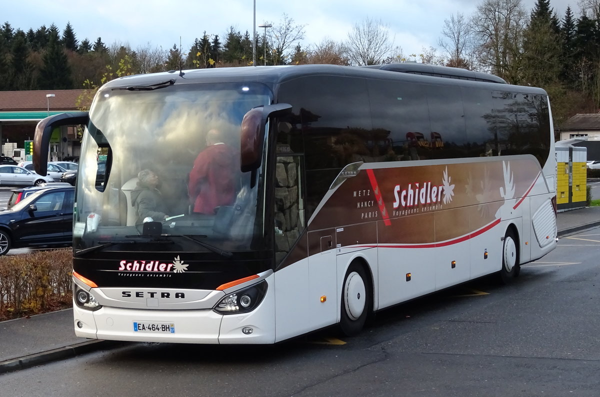 Setra 516/2 HD Schidler (F), près de Lucerne novembre 2016

Plus de photos sur : https://www.facebook.com/AutocarsenSuisse/ 