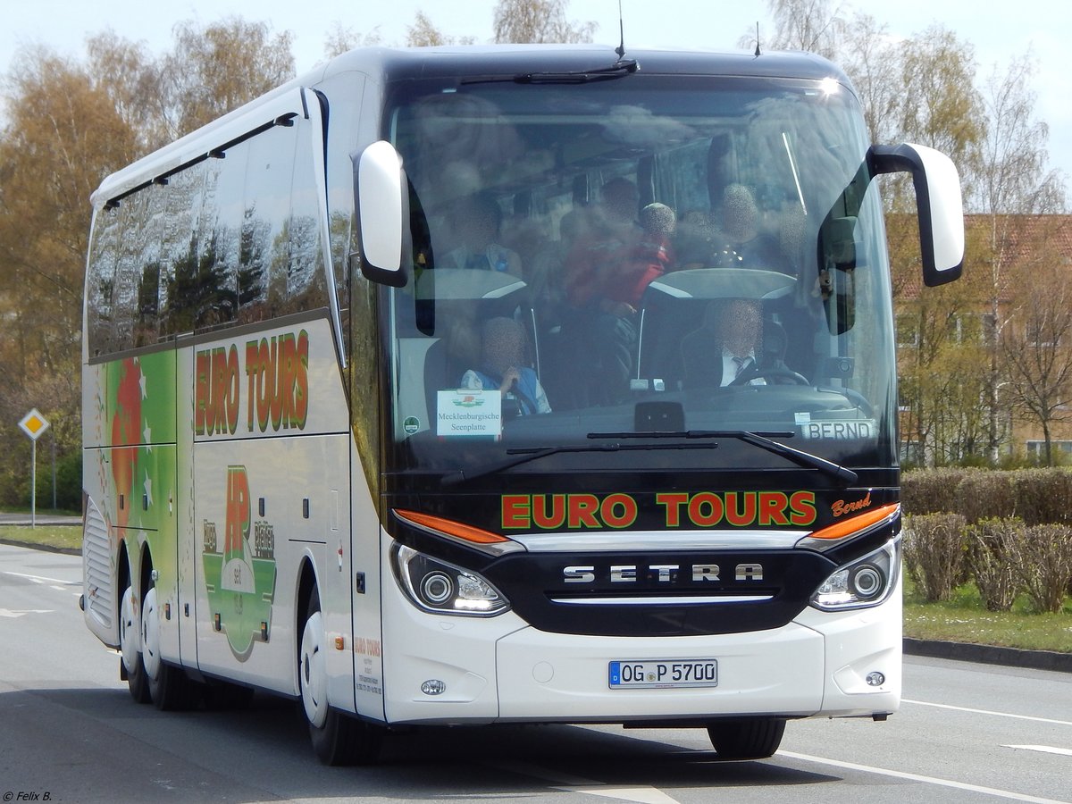 Setra 517 HDH von Euro Tours aus Deutschland in Sassnitz am 29.04.2016