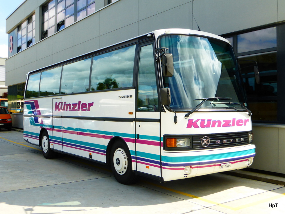 Setra S 209 H auf dem Areal des Camus Sursee am Saurer Treff am 30.08.2014