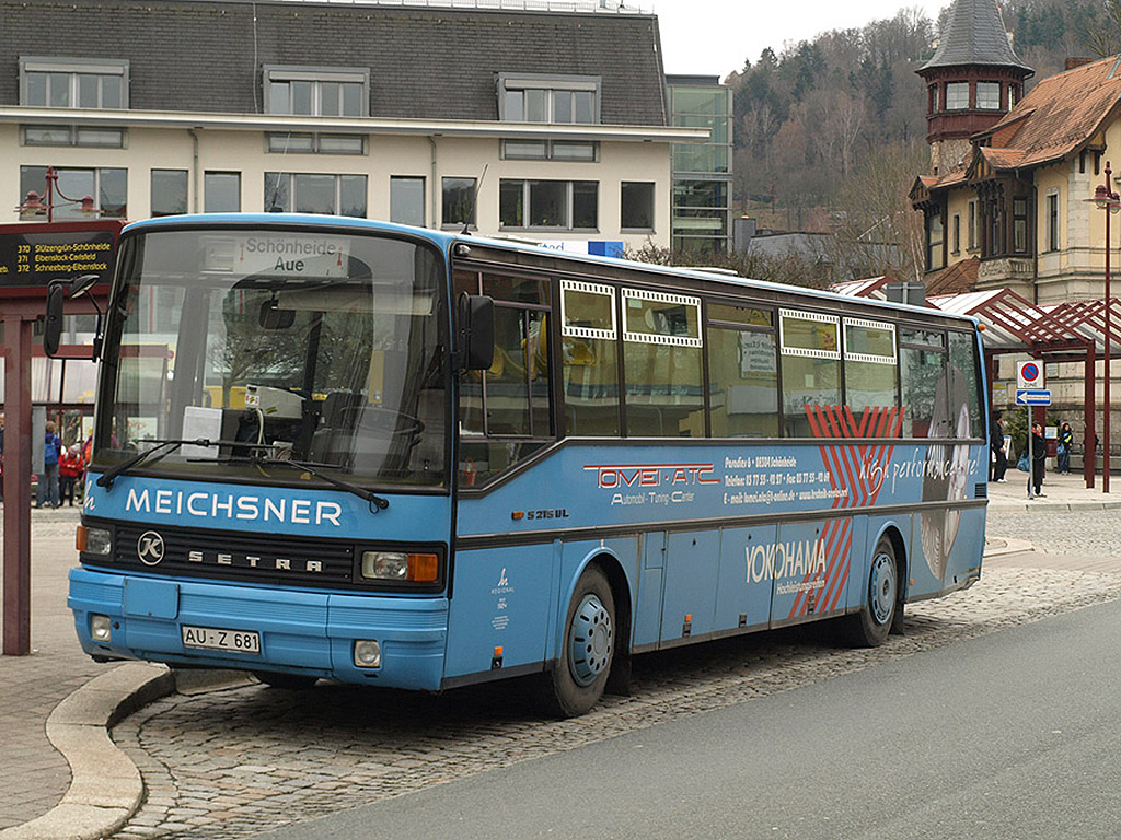 Setra S 215 UL der Meichsner, Schönheide in Aue. (12.4.2012)