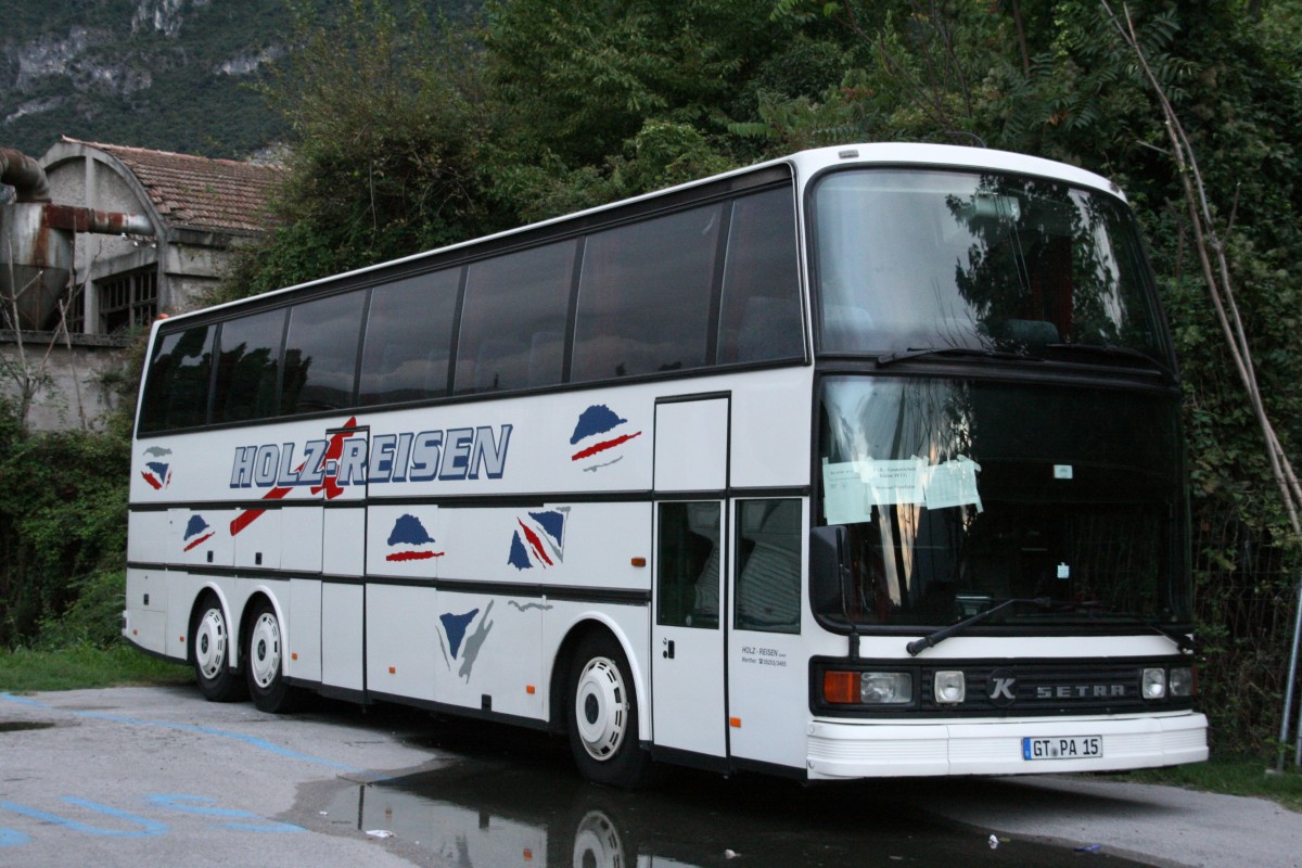 Setra S 216 HDS  Holz , Riva am Gardasee/Italien