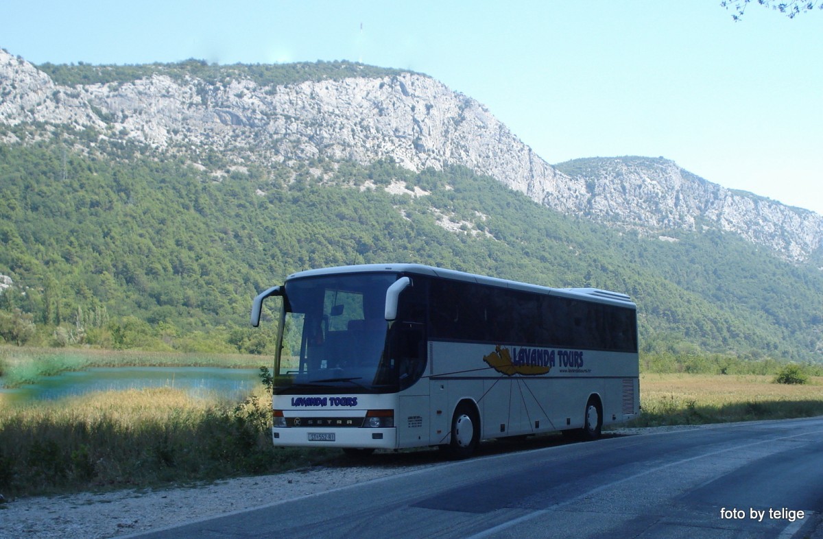 SETRA S 315 GT HD von LAVANDA TURIST GRUPA MRAVINCE, HR, 15.08.2011 in Omis,HR