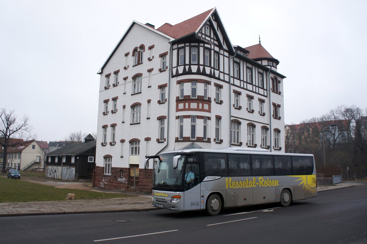 Setra S 412 UL vom Omnibusbetrieb & Reisebüro Lorenz GmbH / Nessetal - Reisen, aufgenommen im März 2016 am Zentralen Omnibusbahnhof in Gotha.