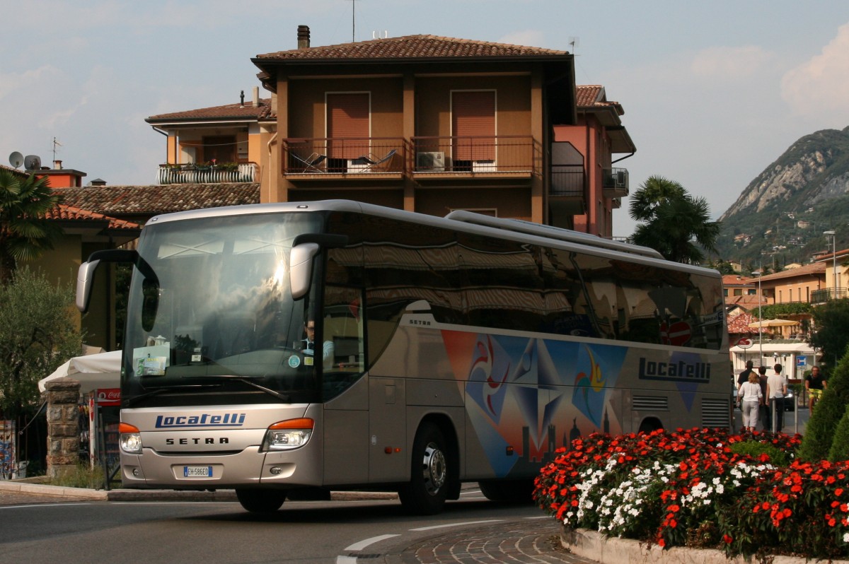 Setra S 415 GT-HD  Locatelli , Malcesine am Gardasee/Italien 01.09.2013
