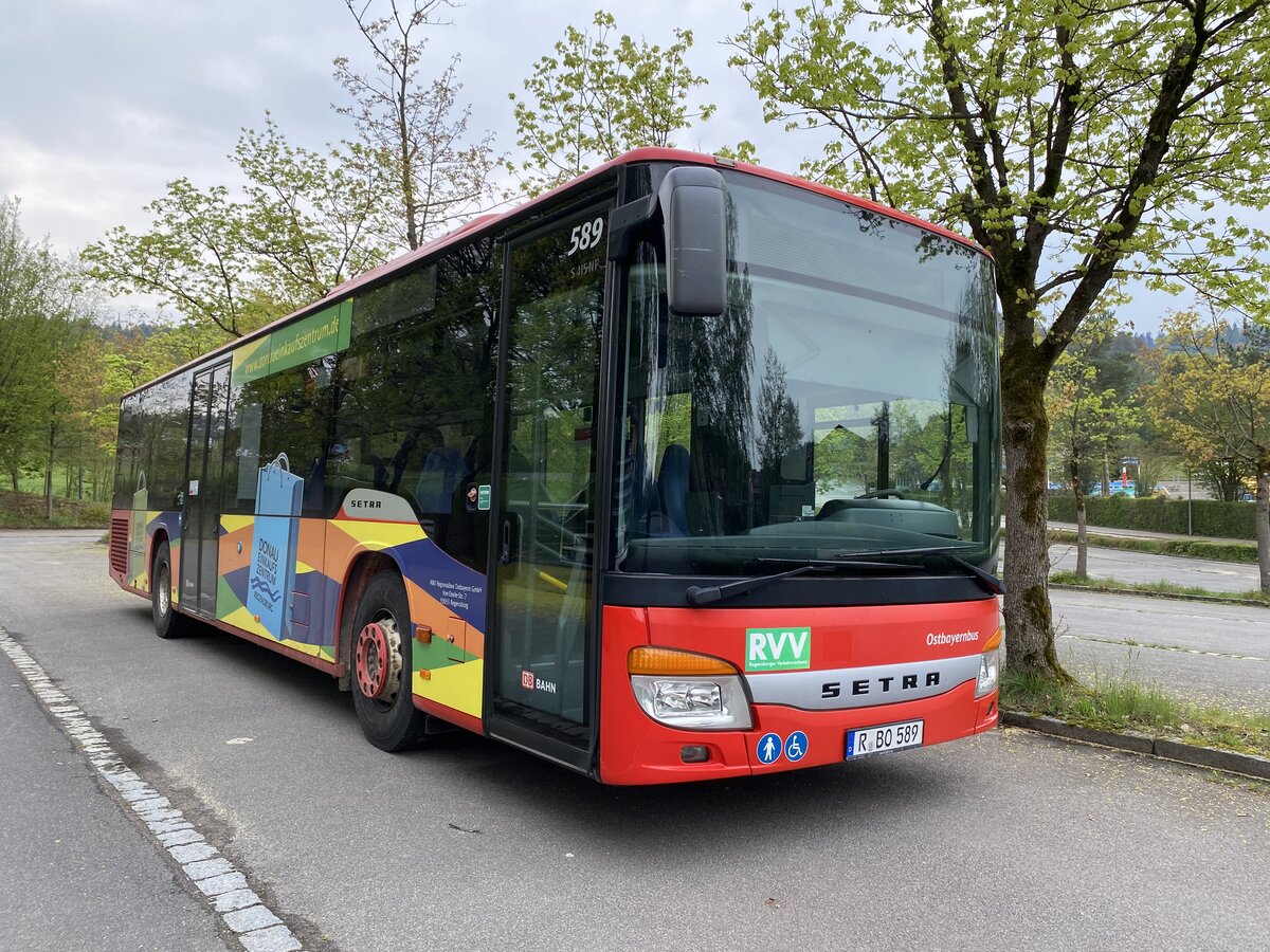 Setra S 415 NF der RBO, abgestellt in Falkenstein (Landkreis Cham, Oberpfalz), Mai 2022