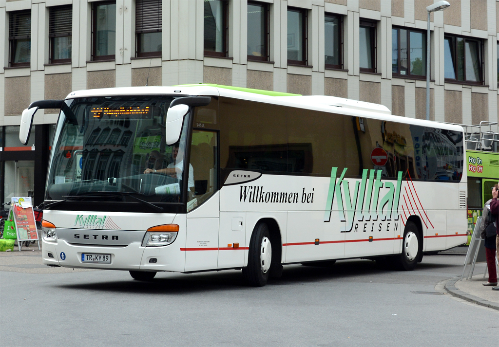 Setra S 415 UL von  Kylltal-Reisen , TR-KY 89, in Trier 10.09.2014