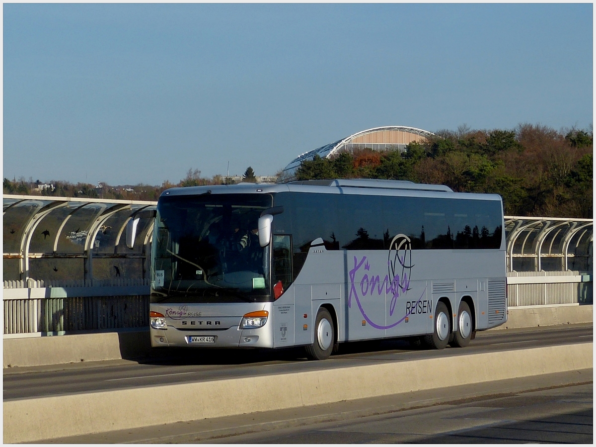 Setra S 416 GT-HD von Knig's Reisen, aufgenommen auf dem „Pont Grand-Duchesse Charlotte“,(Rout Brck) in Luxemburg am 02.12.2013.