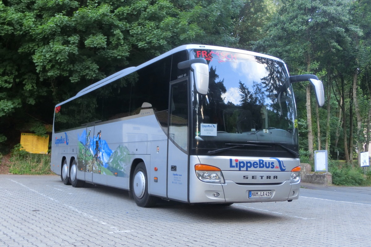 Setra S 416 GT-HD von Lippe Bus am 26.6.2017 in Bad Bergzabern