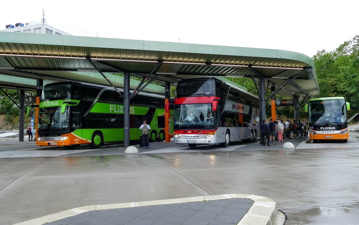 Setra S 431 DT, Schröder Flixbus & Nasir Reisen, Berlin ZOB im Juni 2020.