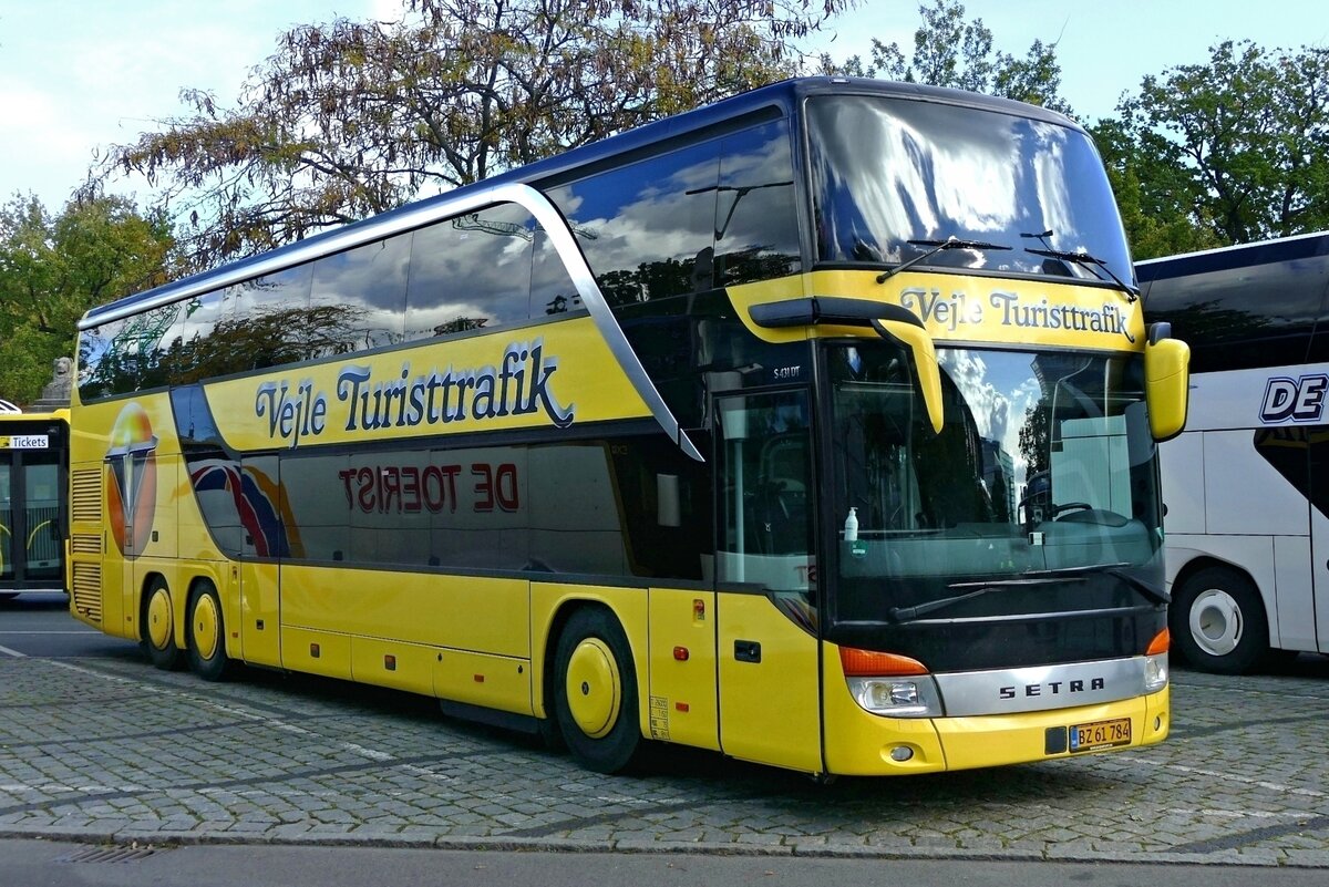 Setra S 431 DT von Vejle Turisttrafik, Syddanmark. Berlin im Oktober 2021. (frühere Farben)