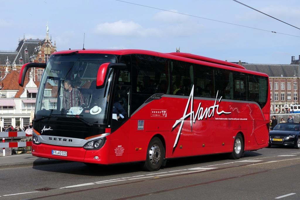Setra S 515 HD  Avanti , mit diesem Bus wurde eine Weltreise durchgeführt,  Amsterdam 26.03.2016