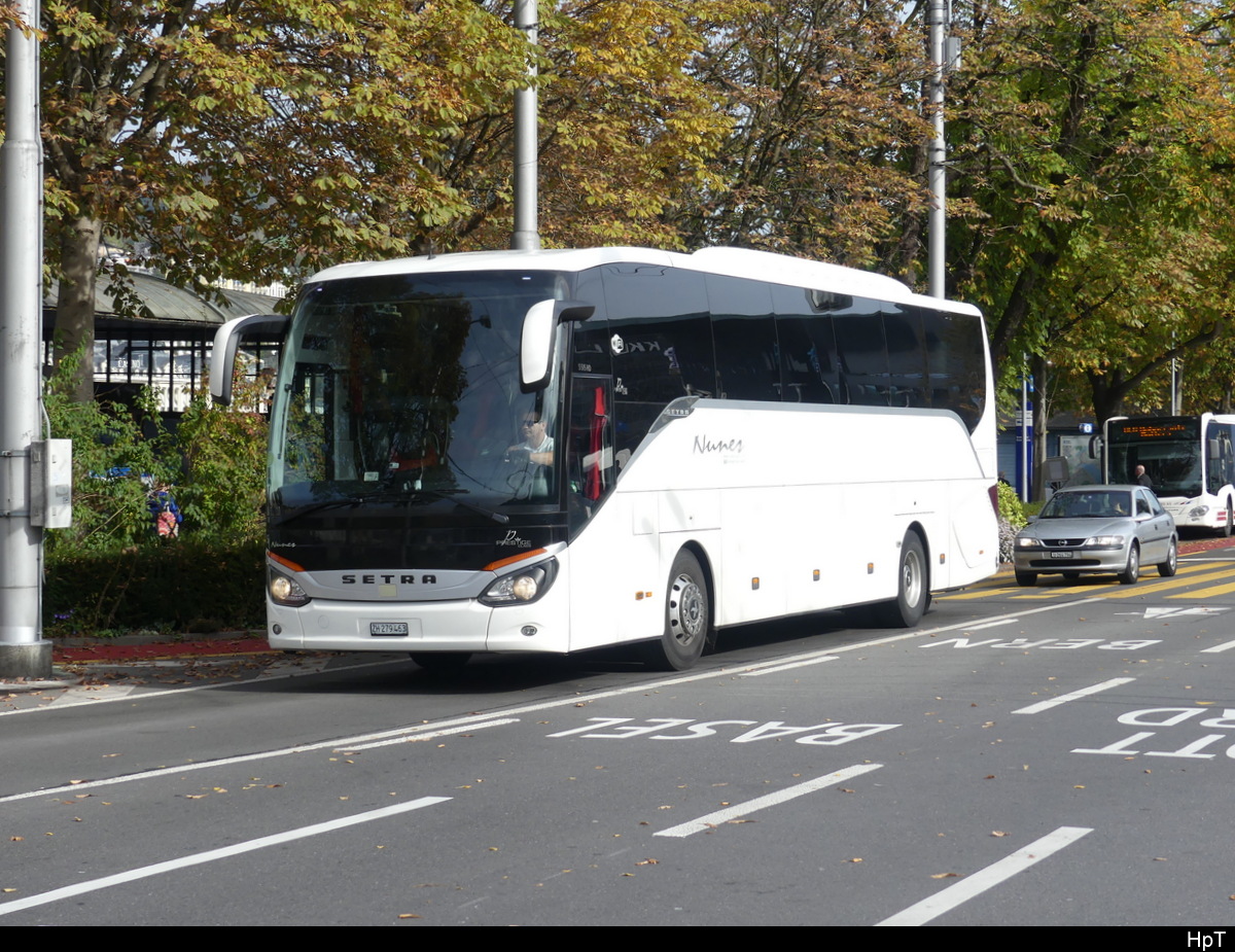 Setra S 515 HD Reisebus unterwegs in der Stadt Luzern am 23.10.2022