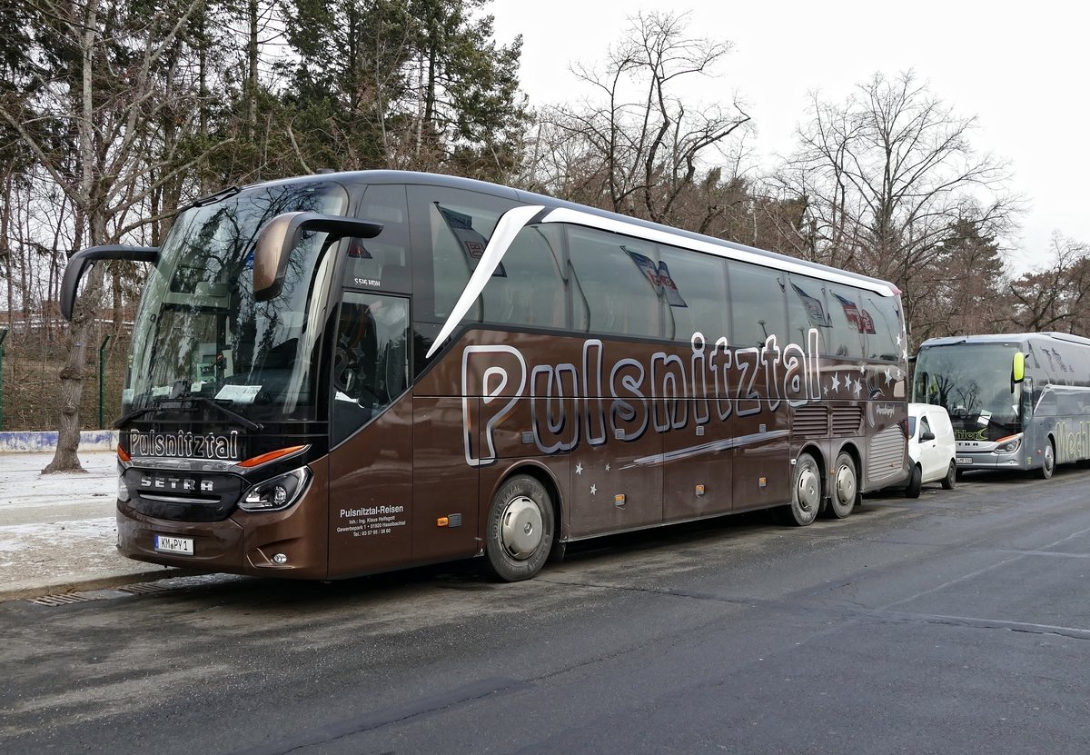 Setra S 516 HDH, von 'Pulsnitztal -Reisen'. Zur Grünen Woche in Berlin /Olympischer Platz im Januar 2019. (Grüne Woche)