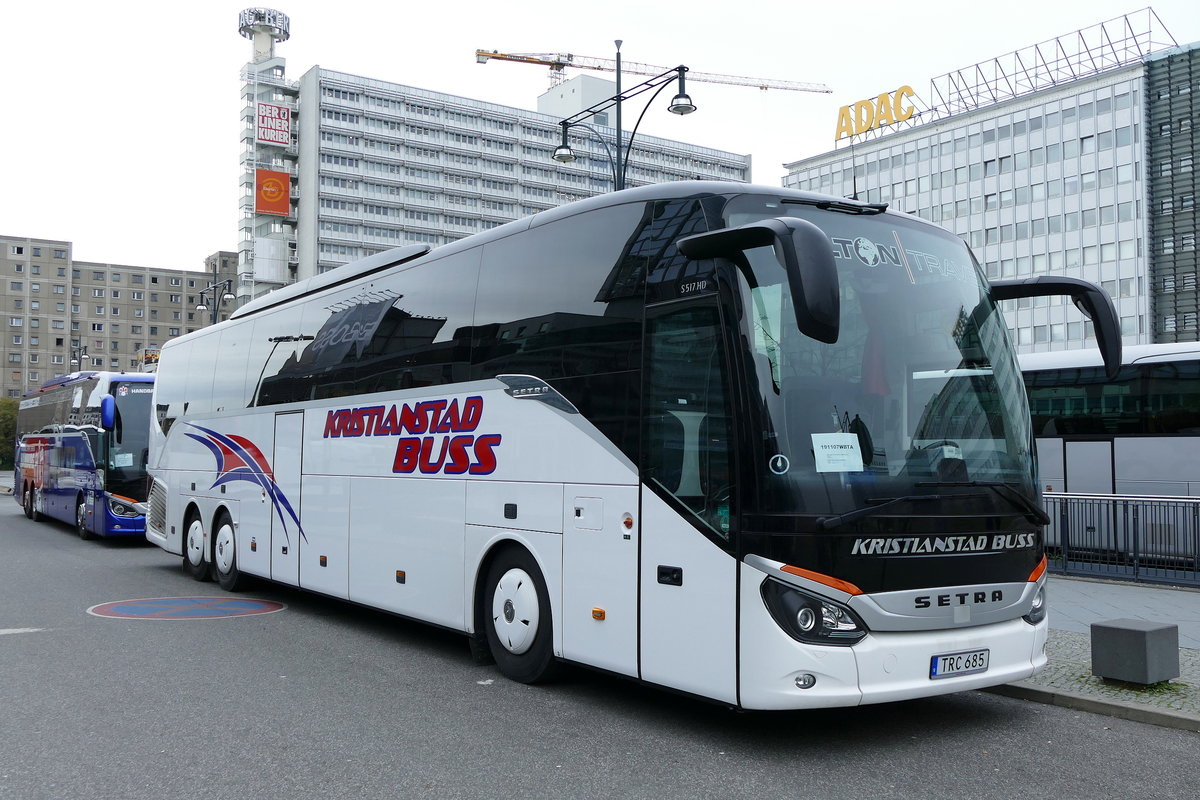 Setra S 517 HD von 'Kristianstad Buss' (S), Berlin im November 2019.