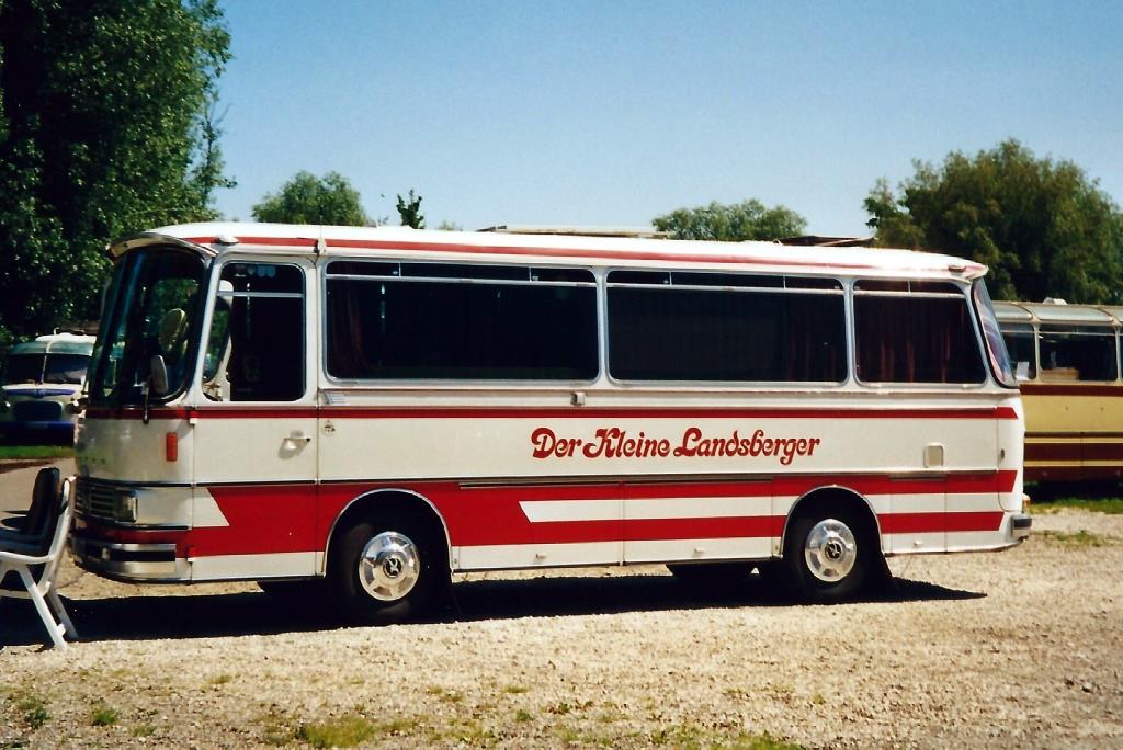 Setra S 80 Wohnbus  Der kleine Landsberger , Setra Veteranen-Club Ulm 2000