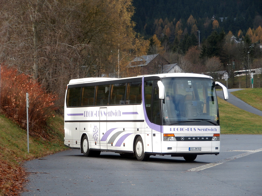 Setra S315HD von Regiobus Netwich in Oberwiesenthal. (7. 11. 2013)