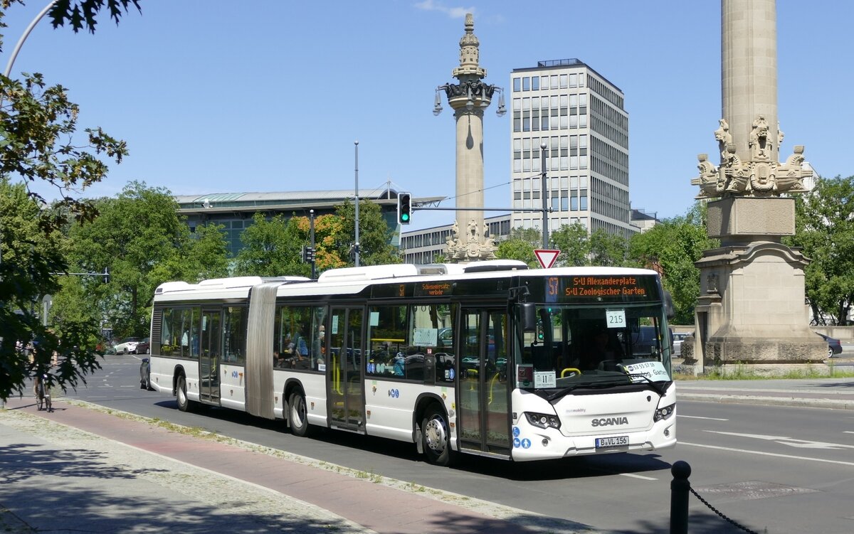SEV Ersatzverkehr der S Bahn Berlin- Scania Citywide LFA - MVM Mobility, Berlin-Chrl. im Juli 2022.