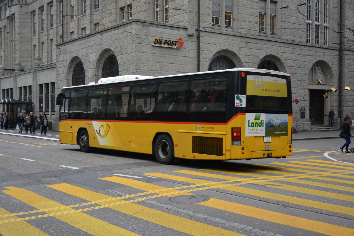 SG-4693 fährt am 14.10.2015 auf der Linie 121. Aufgenommen wurde ein Volvo 8700 in der Innenstadt von St. Gallen. 