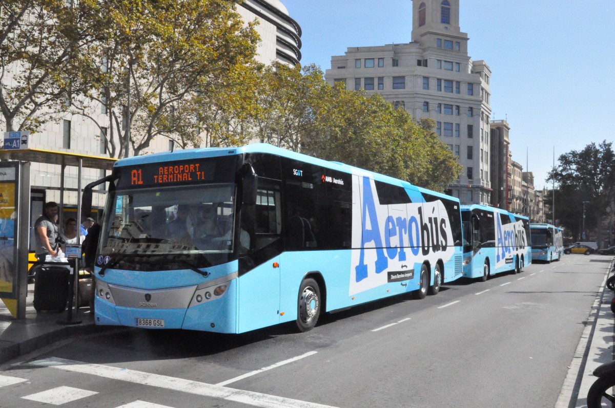 SGMT, Badalona. Scania/Castrosua Magnus (Nr. A110) in Plaça de Catalunya. (21.10.2014)