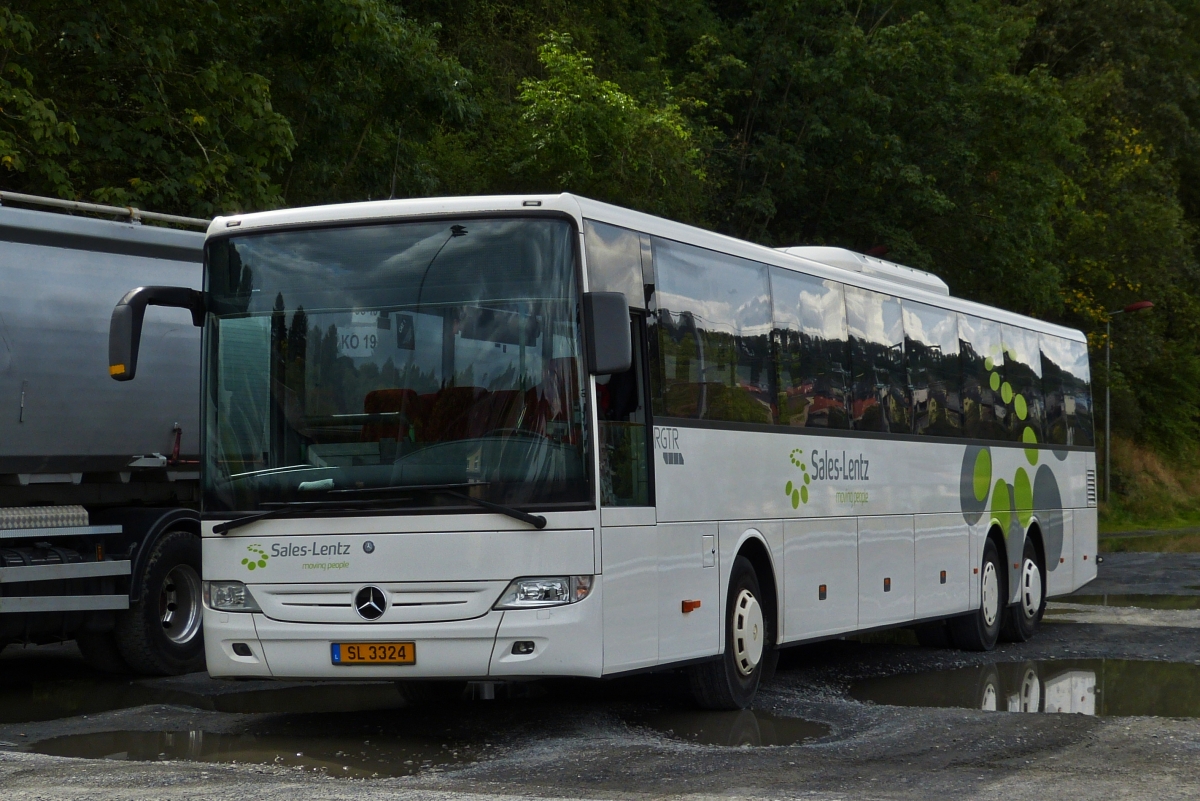 SL 3324, Mercedes Benz Integro von Sales Lentz stand am 09.09.2019 nahe dem Bahnhof in Wiltz.