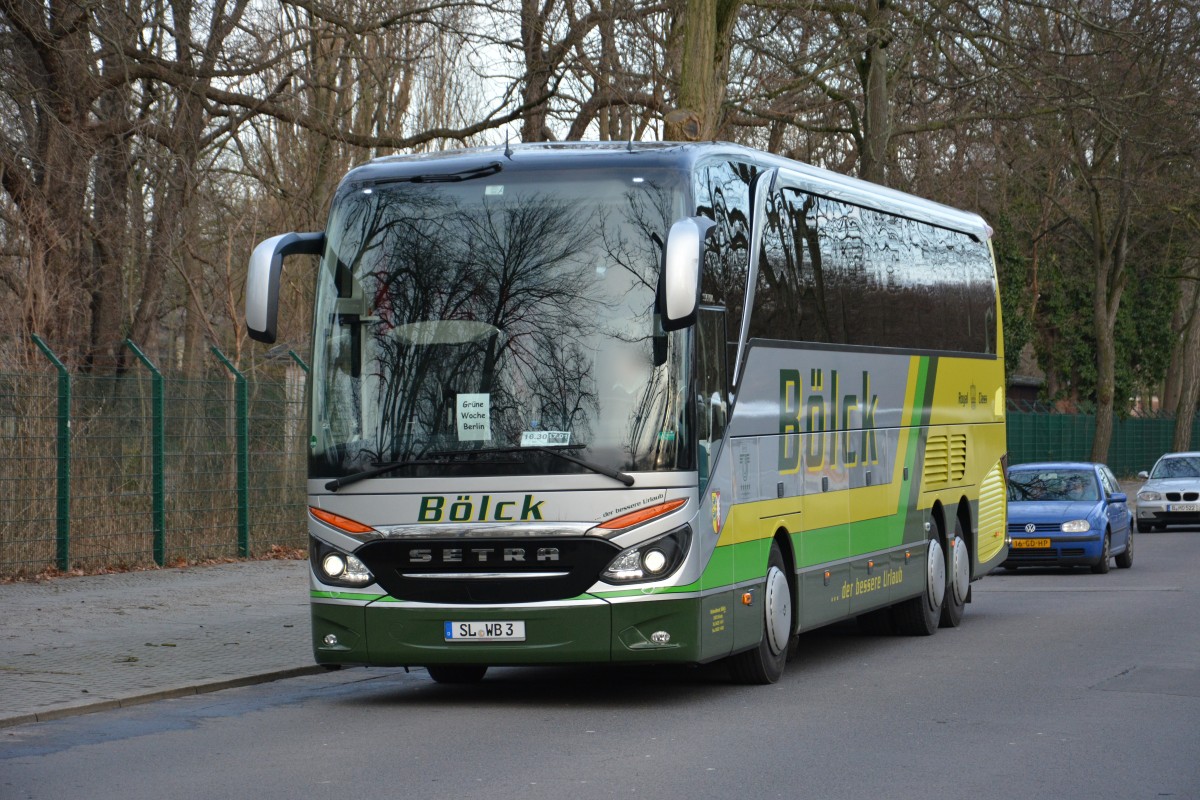 SL-WB 3 unterwegs am 17.01.2015 an der Jesse-Owens-Allee in Berlin. Aufgenommen wurde ein Setra 516 HDH.
