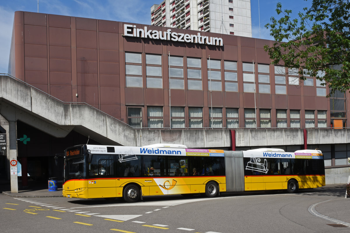 Solaris Bus der Post, auf der Linie 84, bedient die Provisorische Haltestelle Liebrüti. Die Aufnahme stammt vom 19.06.2019.