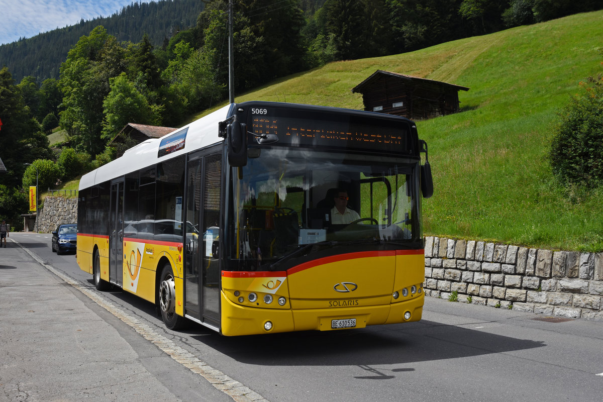 Solaris Bus der Post, auf der Linie 101, unterwegs in Beatenberg. Die Aufnahme stammt vom 26.07.2020.