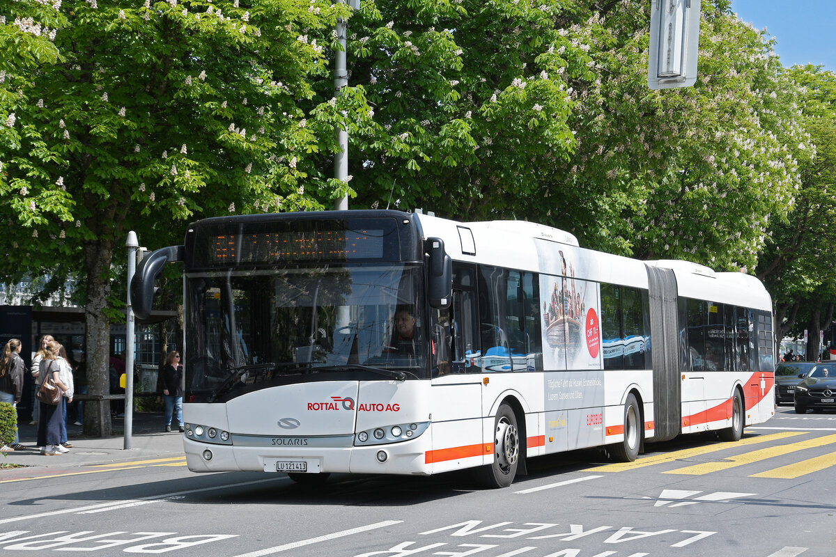 Solaris Bus von Rottal Auto AG, auf der Linie 61, verl�sst am 08.05.2026 die Haltestelle Beim Bahnhof Luzern.