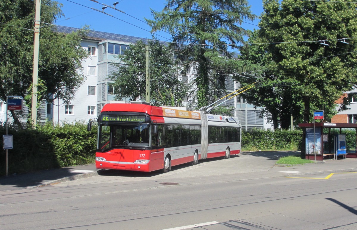 Solaris Trollino Nr. 172 (2005) am 24.6.2015 in der reaktivierten Wendeschleife Waldegg. Neue Einsatzlinie 2E seit Dezember 2014.