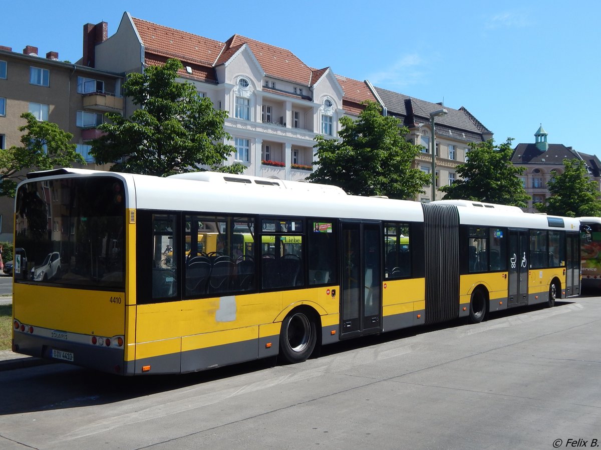 Solaris Urbino 18 der BVG in Berlin am 10.06.2016