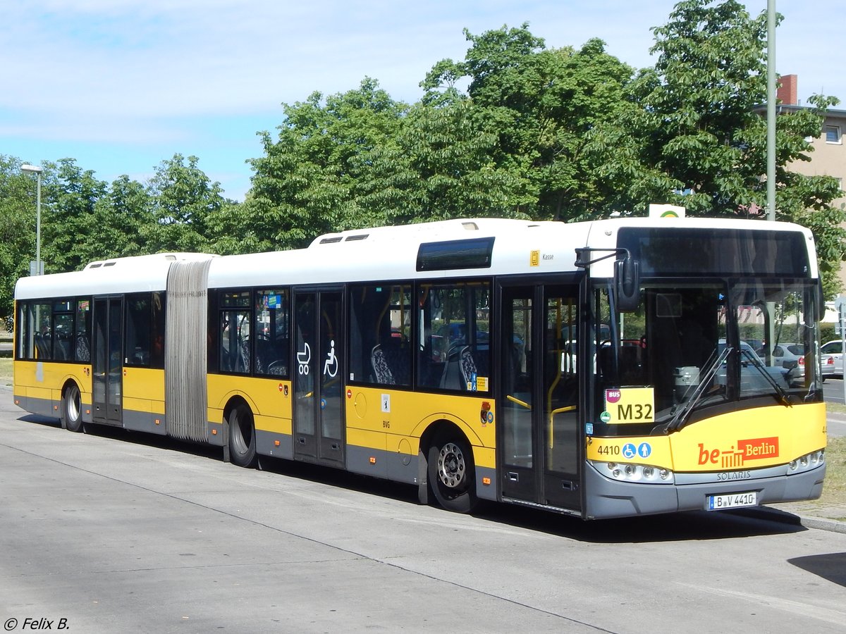 Solaris Urbino 18 der BVG in Berlin am 10.06.2016