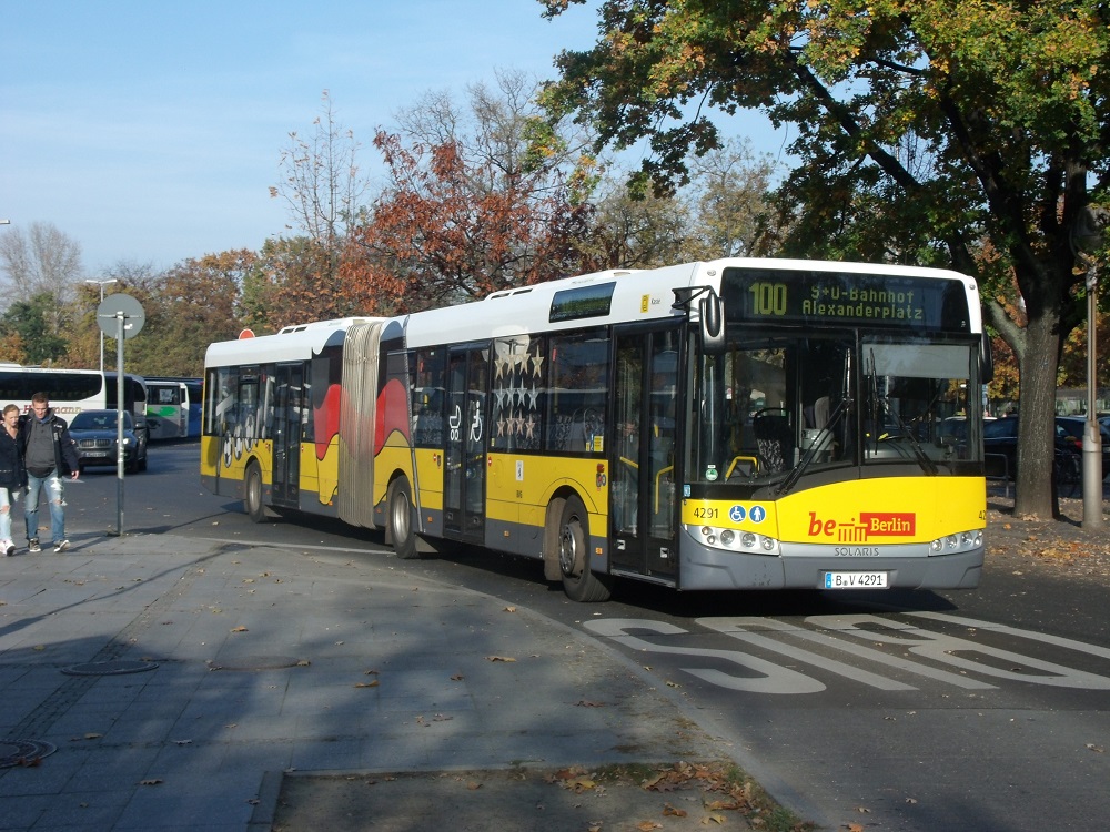 Solaris Urbino 18 III - B V 4291 - Wagen 4291 - in Berlin, Bf. Zoologischer Garten - am 31-Oktober-2015