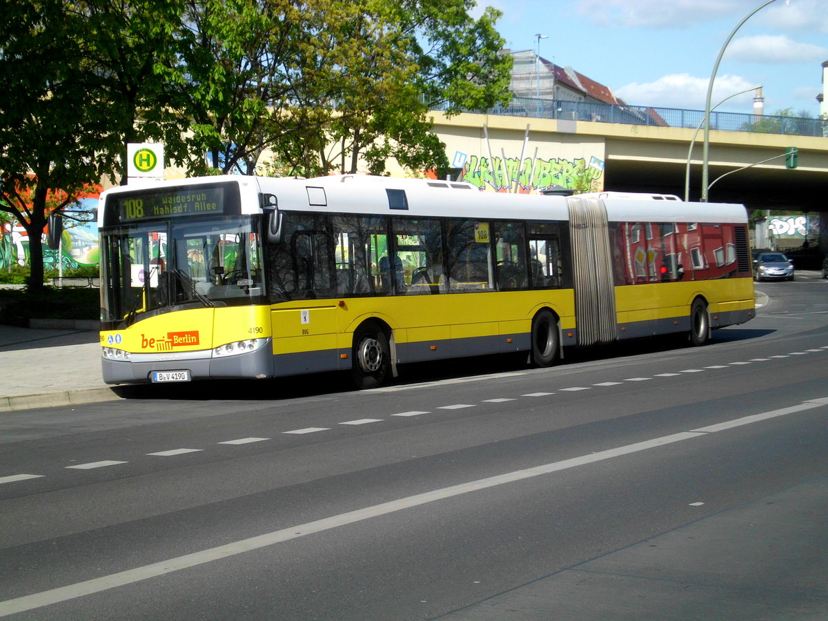 Solaris Urbino auf der Linie 108 nach Waldesruh Mahlsdorfer Allee am S