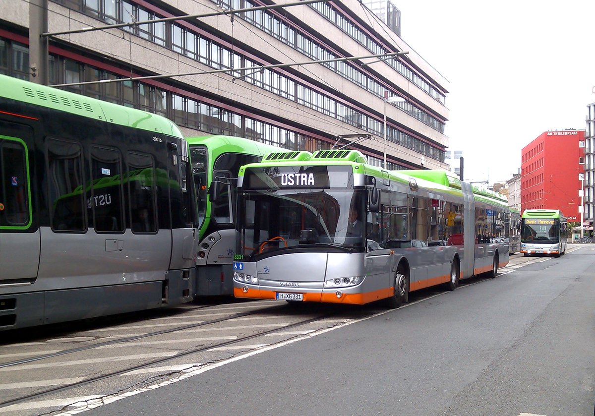 Solaris Urbino. Aufgenommen in Hannover während der Tram und Bus Parade anlässlich der 125 Jahr Feier der Üstra Hannover. Aufgenommen am 25.05.2017