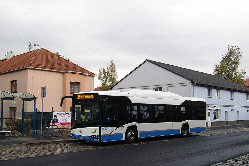 Solaris Urbino IV auf der Linie 309 in Chomutov, Kadaňská Strasse. (24.10.2018)
