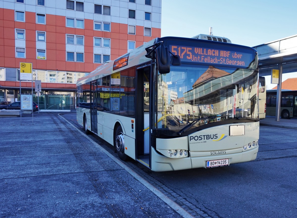 Solaris Urbino von POSTBUS unterwegs auf der Kfl. 5175 als Kurs 165 (Villach Hbf - Untere Vellach - St. Georgen - Villach Hbf).
Aufgenommen am 11.2.2016 nach der vollendeten Runde bei der Haltestelle Villach Hauptbahnhof.
