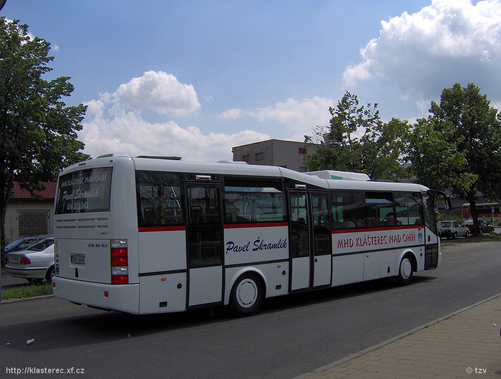 SOR BN 10.5 an der Busbahnhof in Klášterec. (01. 06. 2007)