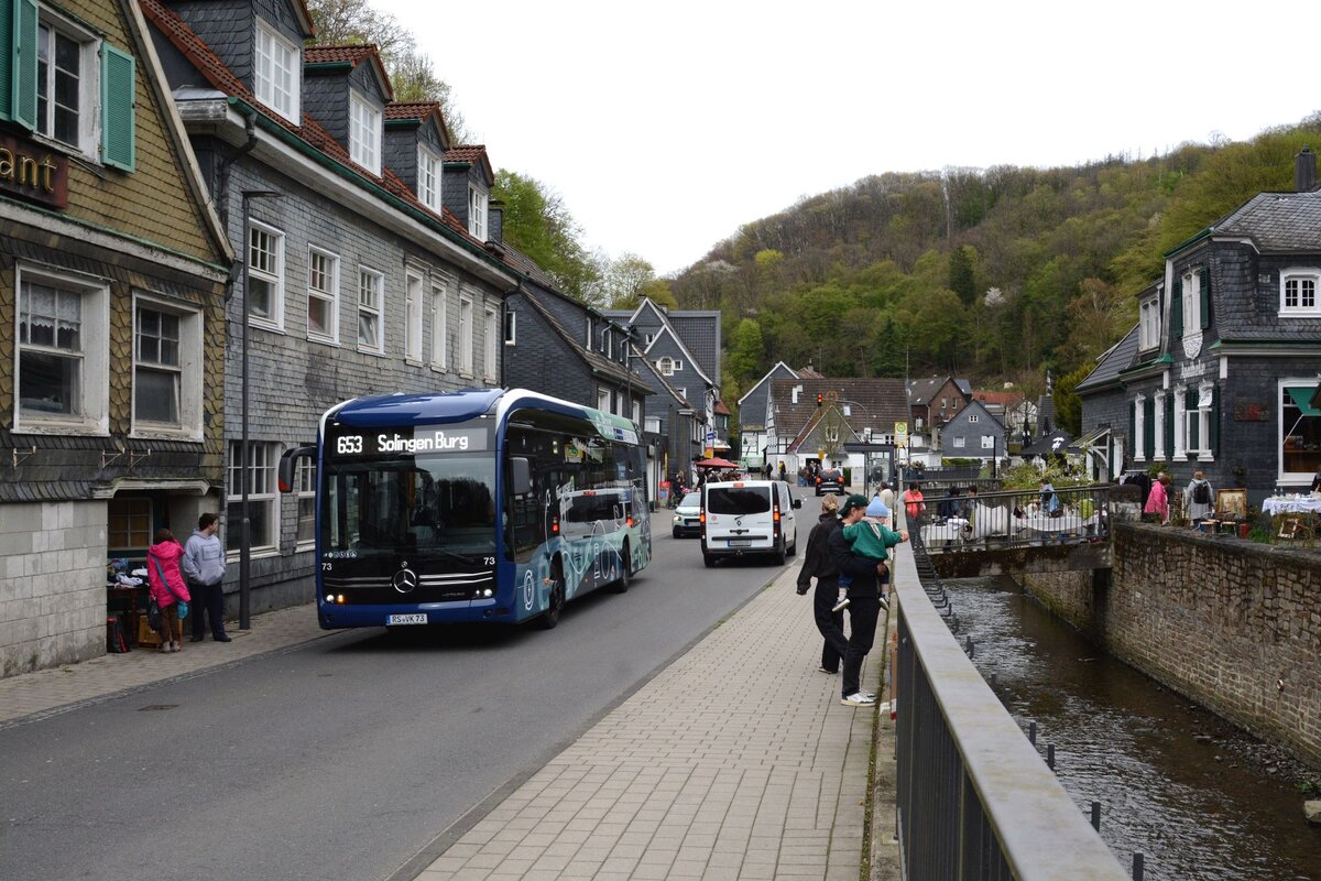 SR BKOM 73
RS-VK 73
Linie 653, Solingen Burg
Solingen, Burg Brücke
12.04.2026