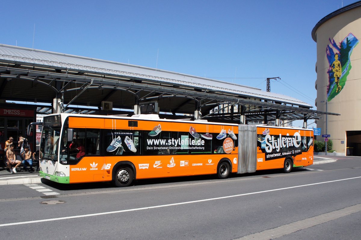 Stadtbus Aschaffenburg / Verkehrsgemeinschaft am Bayerischen Untermain (VAB): Mercedes-Benz Citaro G der Stadtwerke Aschaffenburg Verkehrs-GmbH (STWAB), aufgenommen Anfang Juli 2018 am Hauptbahnhof in Aschaffenburg.