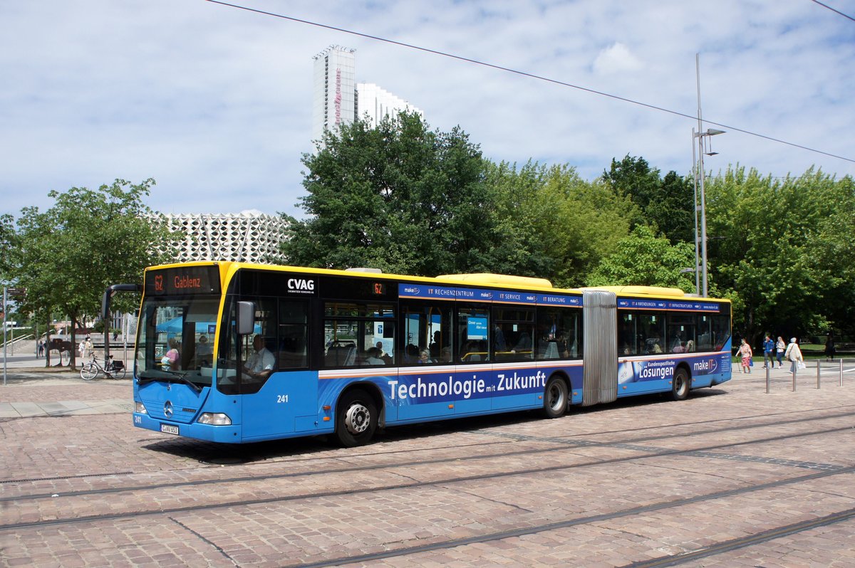 Stadtbus Chemnitz / CVAG Chemnitz: Mercedes-Benz Citaro G der Chemnitzer Verkehrs-AG (CVAG) - Wagen 241, aufgenommen im Juni 2016 in der Innenstadt von Chemnitz.