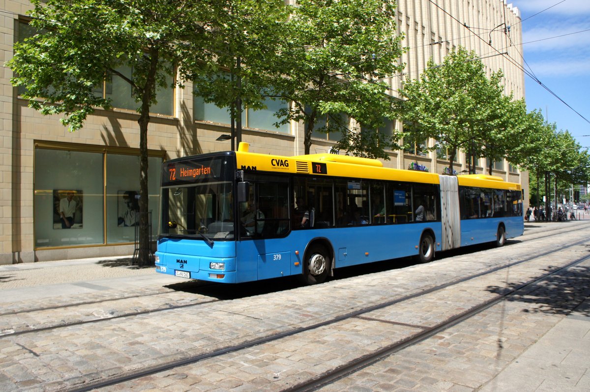 Stadtbus Chemnitz / CVAG Chemnitz: MAN NG der Chemnitzer Verkehrs-AG (CVAG) - Wagen 379, aufgenommen im Juni 2016 in der Innenstadt von Chemnitz.